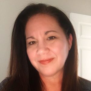 Meet your Posher, Stacy